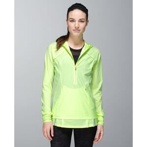 Lululemon Lightened Up Jacket Clear Mint‎ Lightweight Hooded Windbreaker Size 4
